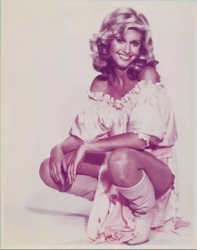 Olivia newton john white - olivia,