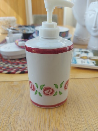 Soap dispenser spongeware - dispenser,