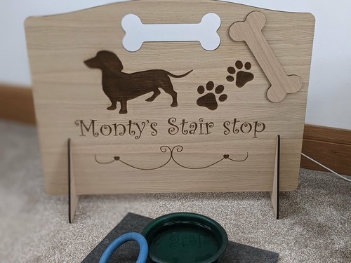 Freestanding dog stopper - freestanding,