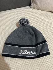 TITLEIST WINTER GOLF HAT BOBBLE