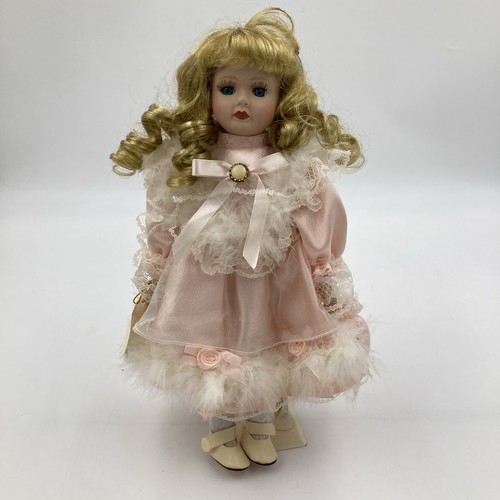 Dolls distinction porcelain - dolls, of