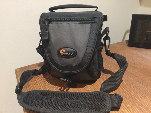 Lowepro nova micro camera - nova,