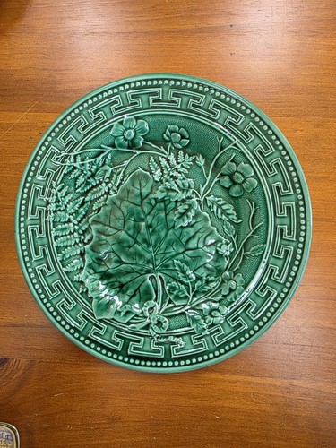 Victorian majolica plate - majolica, green