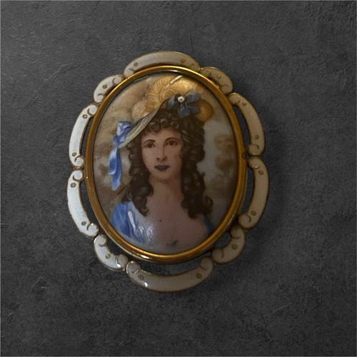 Rare tlm antique brooch - rare,