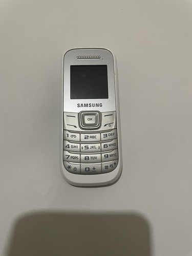 Samsung e1200 white - gt-e1200-,