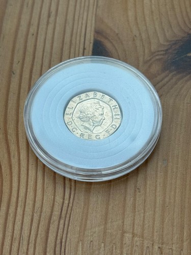 Rare undated 20p error coin - rare,