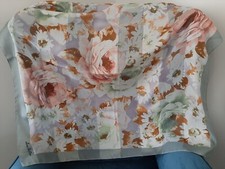 Jane Shilton 34" X 34" Floral
