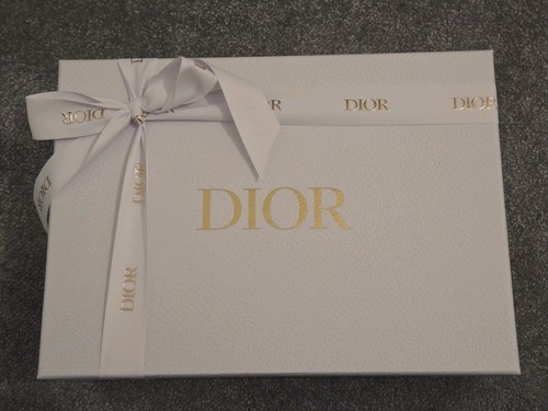 Dior white gift box - dior, with