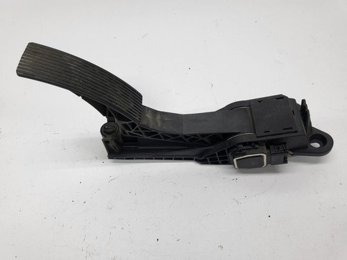 Mercedes w251 accelerator - mercedes,