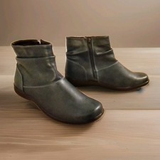 Cotton Traders Women's Blue