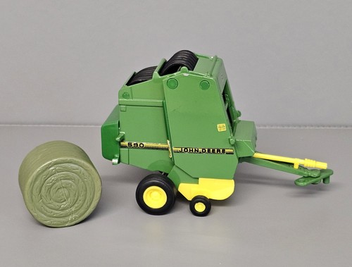 Ertl john deere 590 hay - ertl,