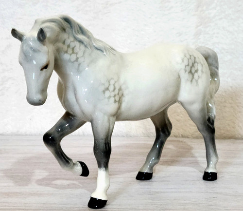 Beswick stocky jogging - jogging, mare