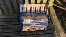 Piano accordion bass - piano, 48