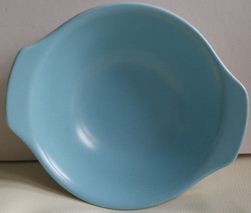 Poole pottery twintone sky - pottery,