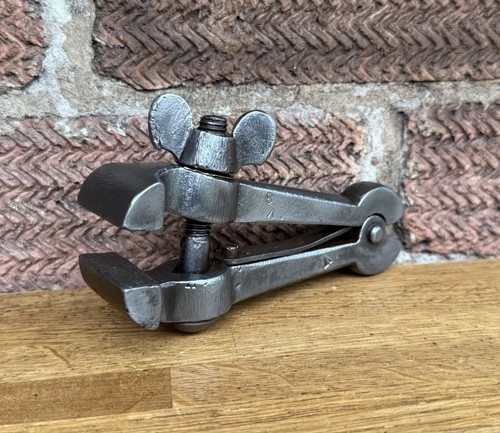 Vintage broad arrow - vintage,
