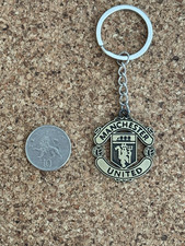 QUALITY ZINC ALLOY   MAN UTD  KEYCHAIN /RING . PRICE INCLUDES UK DELIVERY.