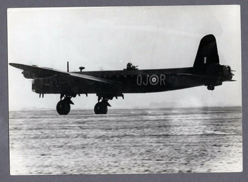 Short stirling bomber - short,