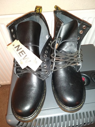 Genuine martens style - dr,