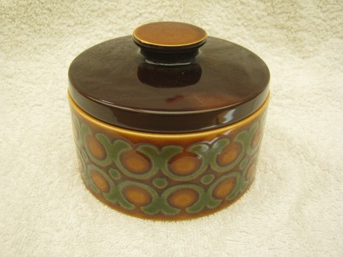 Hornsea bronte lidded pot - lidded,