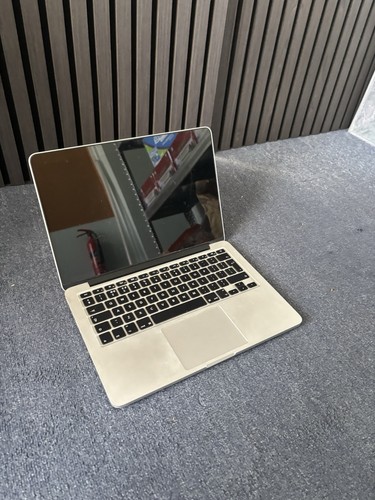 Apple macbook pro 13in - apple, (2015)