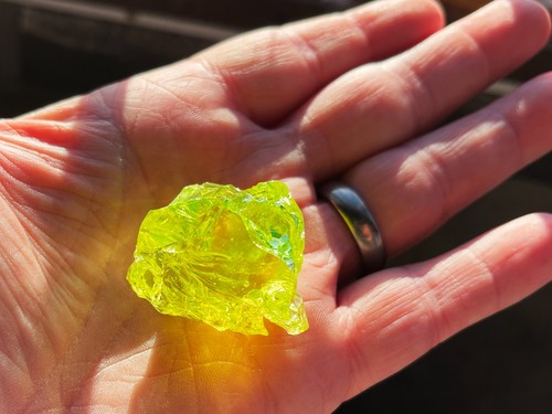 Uranium vaseline glass - uranium,
