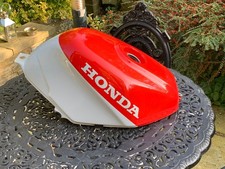 Honda CBR600 F 1987 1988 1989 1990 FUEL TANK Petrol Pearl White / Red