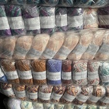 1kg  KNITTING Crochet WOOL / YARN MYSTERY BAG JOBLOT, 1 kg, 1000g
