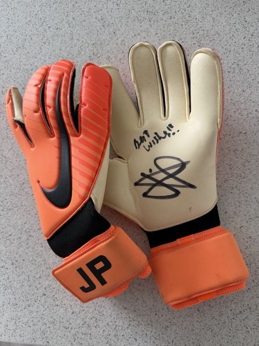 Jordan pickford signed gloves - pickford,
