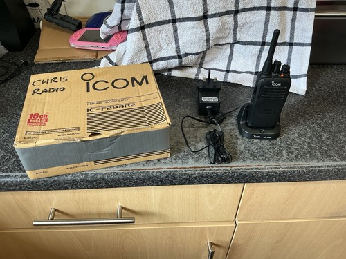 Two way radio icom f29sr2 - two, ic-f29sr2