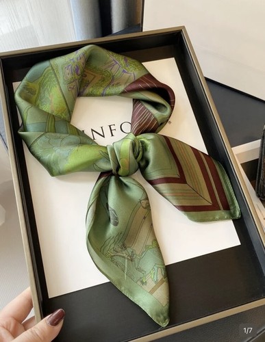 Luxury 70cm silk satin square - 70cm,