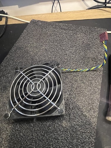 Z400 chassis fan foxconn - hp,