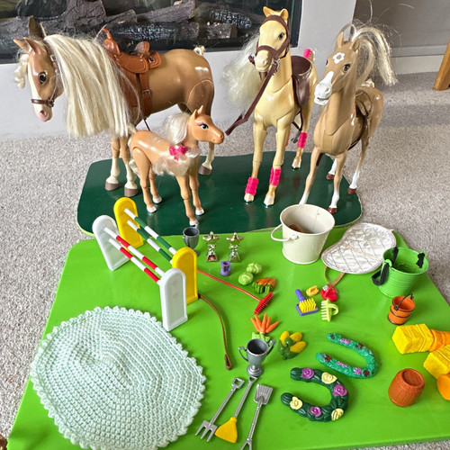 Barbie articulated horses and