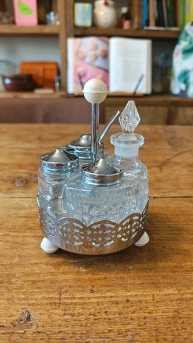 Vintage cruet set - set,, pressed