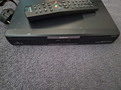 Humax foxsat freesat - humax,