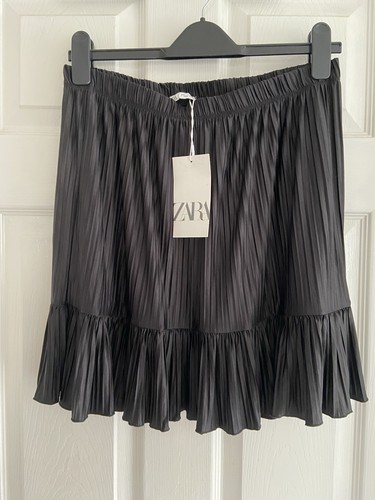 Bnwt zara black elastic waist - bnwt,