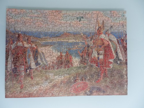 Vintage wooden jigsaw - r,