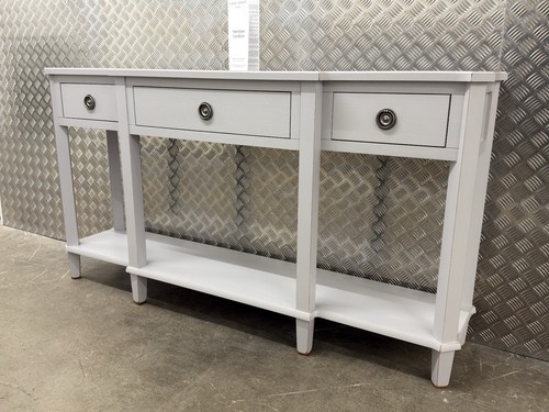 Laura ashley henshaw - ashley, console