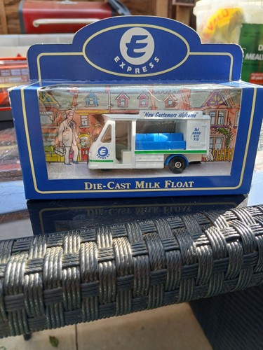 Wheel milk float express - milk,