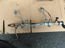 2010-2014 KIA SORENTO 2.2 CRDI D4HB DIESEL FUEL RAILS BOSCH
