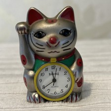 Maneki-Neko Lucky Beckoning Cat Royale Clock Made In Japan Tempo Watch Co Quartz