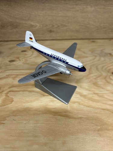 Corgi aviation 144 scale - 1:144,