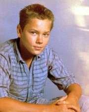River Phoenix 1986 portrait in