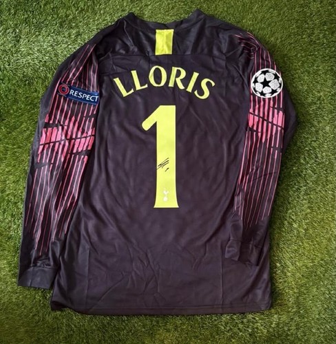 Hugo lloris signed - hugo,