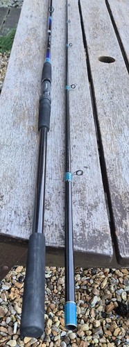 Abu bronco specimen - a, rod