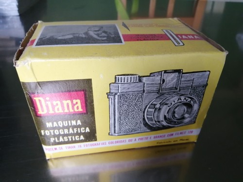 Rare vintage boxed diana - boxed,