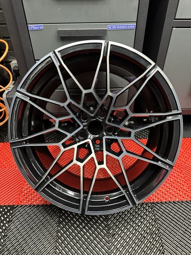 Genuine bmw 826m rear alloy - genuine,