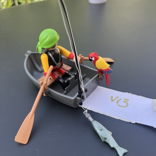 Playmobil pirate row boat - pirate,