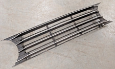 Triumph STAG ** Centre GRILLE ** Used 816099 one tag present missing