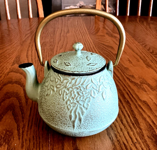 Light green embossed cast - embossed,