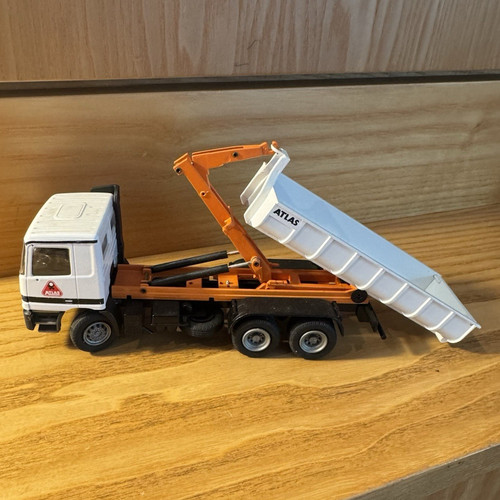 Atlas mercedes benz hooklift - atlas, mercedes-benz